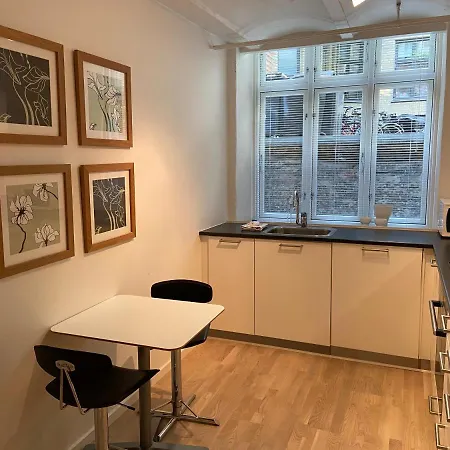 Center Apartment *
